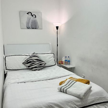Tanih Place Abu Dhabi Bagian luar foto