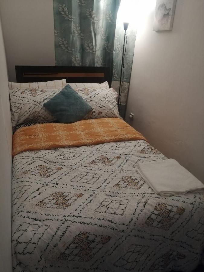 Tanih Place Abu Dhabi Bagian luar foto