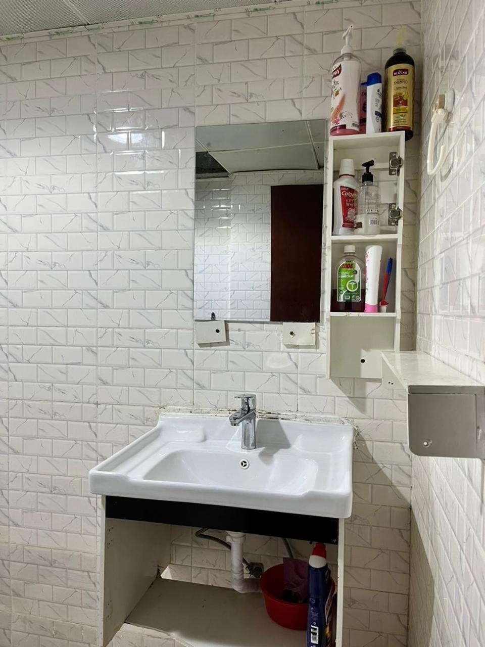 Tanih Place Abu Dhabi Bagian luar foto
