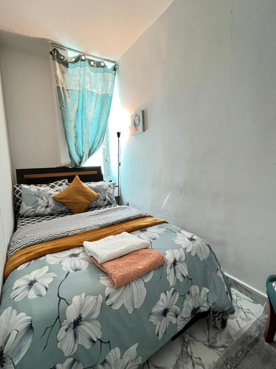 Tanih Place Abu Dhabi Bagian luar foto